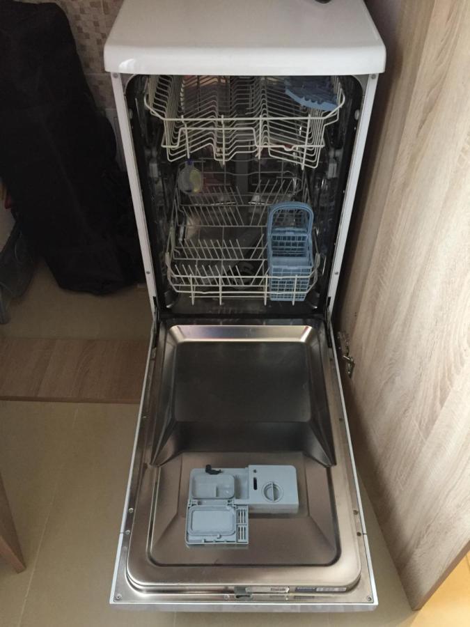 Apartament Igi Red Flat With Free Private Parking Kluż-Napoka Zewnętrze zdjęcie