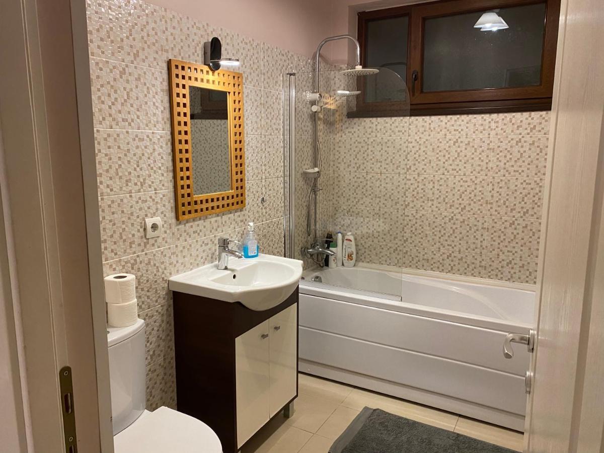 Apartament Igi Red Flat With Free Private Parking Kluż-Napoka Zewnętrze zdjęcie